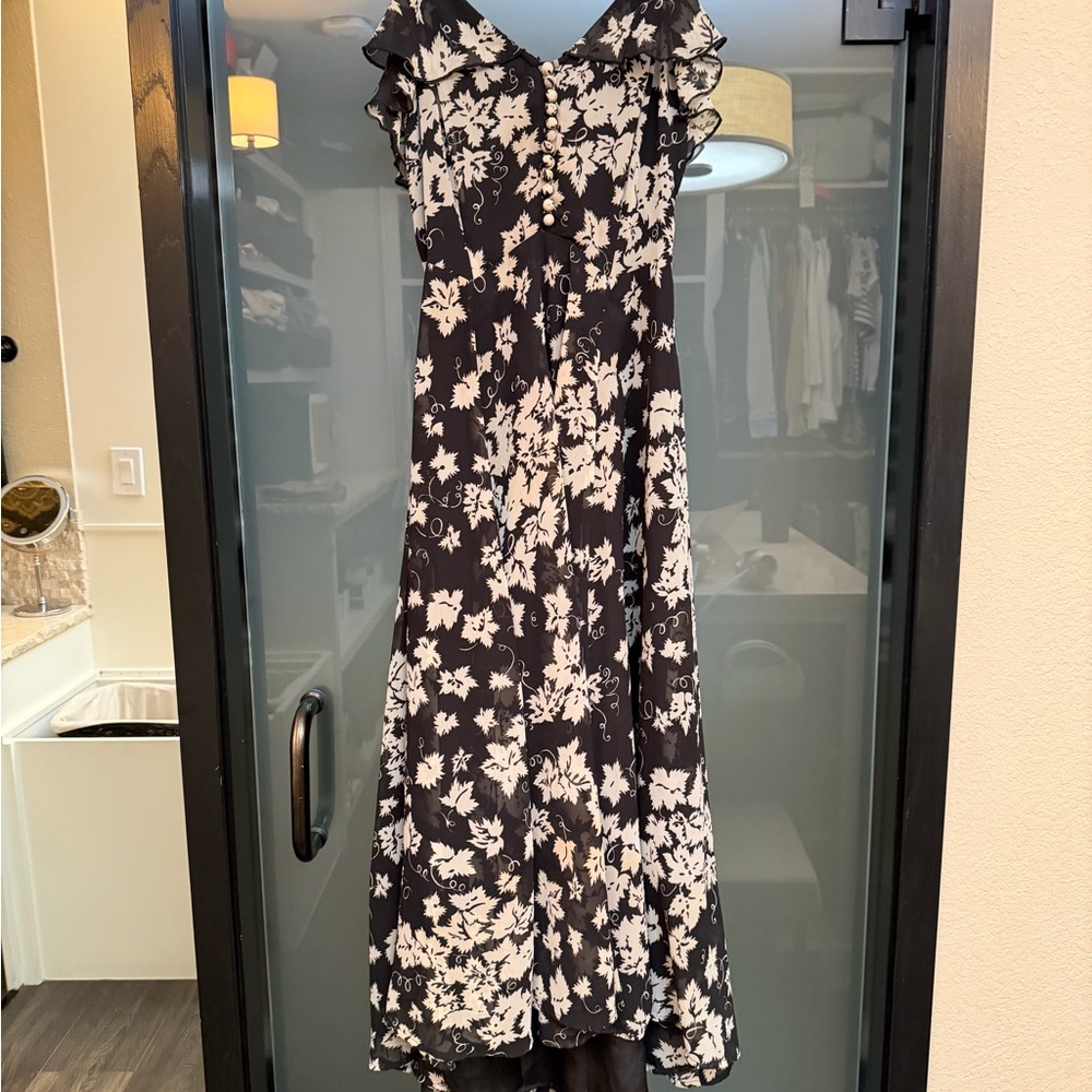 Kimchi Blue Black and White Floral Midi Dress